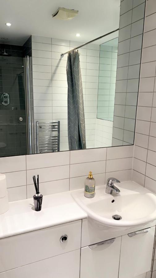 Cozycomfy Luxury Apartment London Exteriör bild